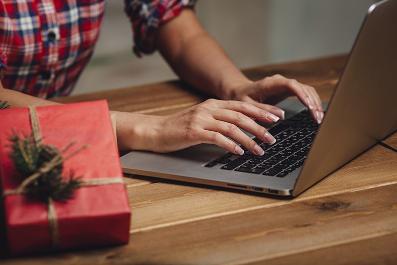 holiday ecommerce